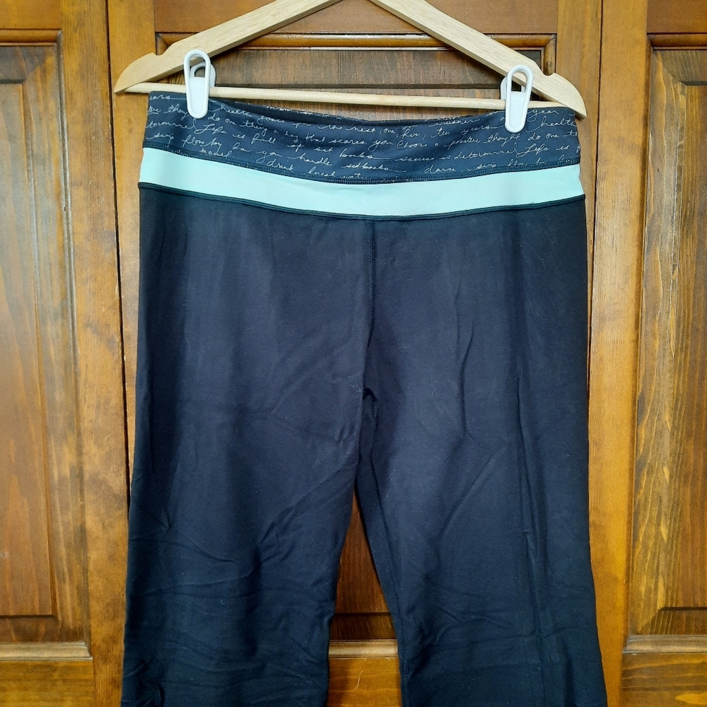 Lululemon Black Reversible Low-Rise Flared Yoga Workout Pants Leggings Size 10 - Picture 2 of 9